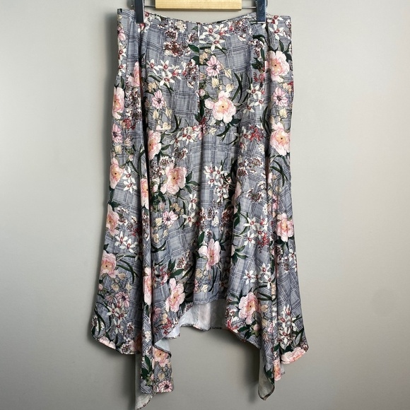 2Xtremz Womens Multi Floral Print Asymmetrical Maxi Skirt Size Large Cottagecore - Picture 4 of 15